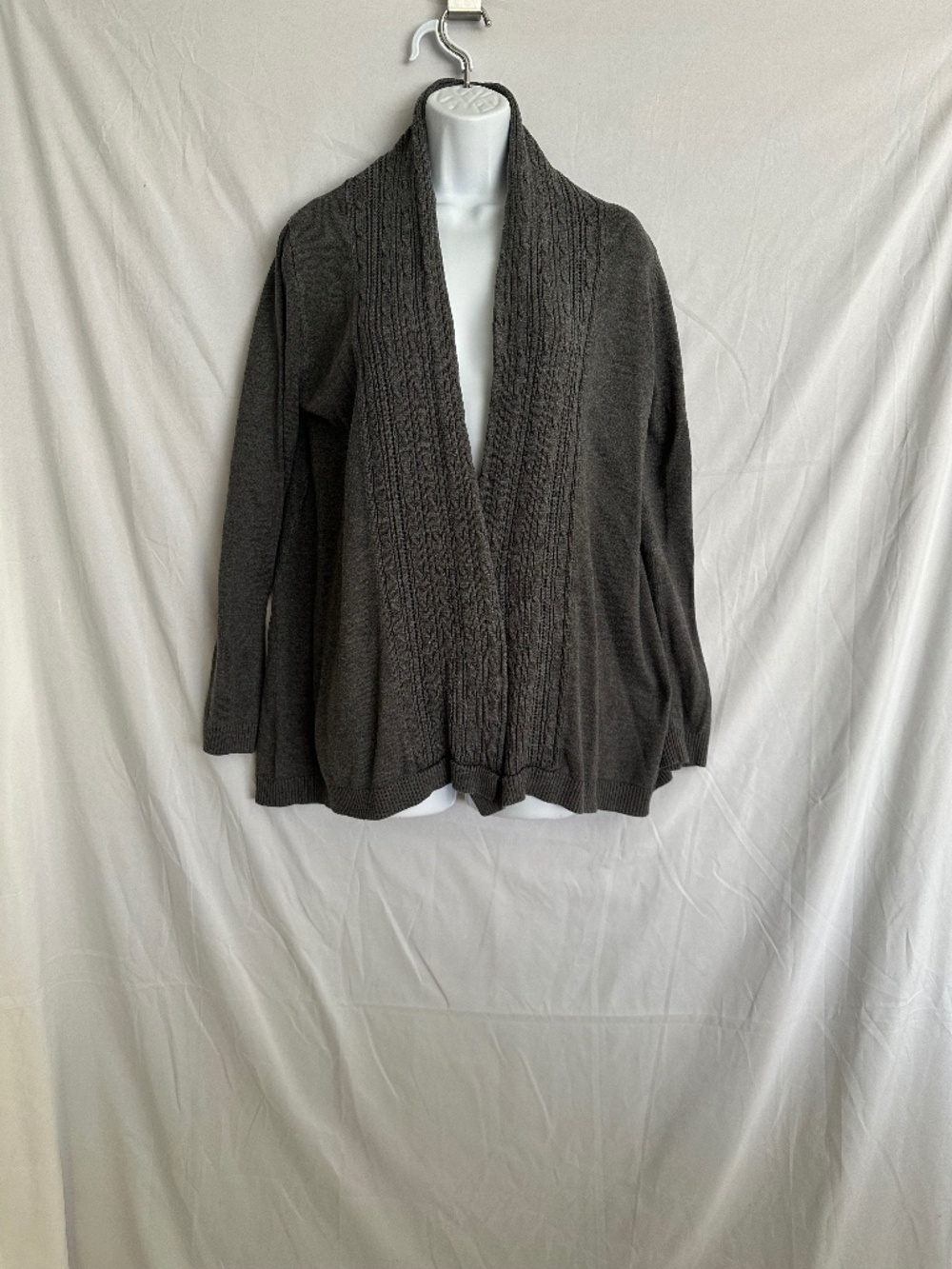 Liz Lange, Open front knit maternity cardigan dark gray, size M